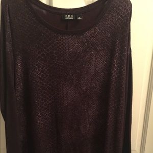 Light weight sweater